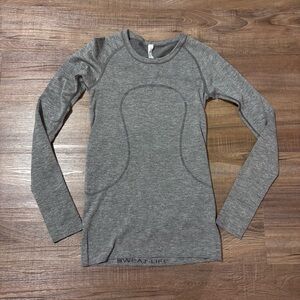 Lululemon Athletica Heathered Gray Top